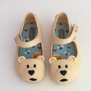 Mini Melissa Yellow Bears size 5 (toddler)